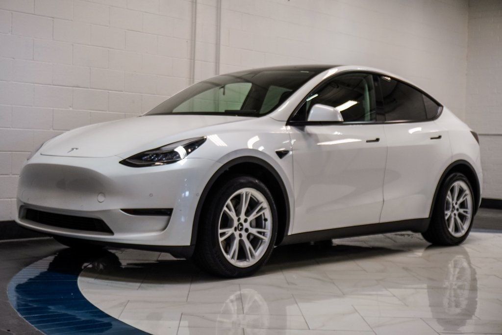 2021 Tesla Model Y Standard Range photo 3