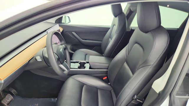 2021 Tesla Model Y Standard Range RWD *Ltd Avail* - 22963546 - 21