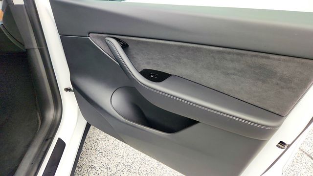 2021 Tesla Model Y Standard Range RWD *Ltd Avail* - 22963546 - 27