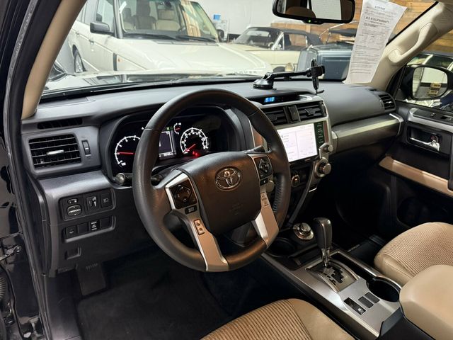 2021 Toyota 4Runner Convenience Pkg/Lane Departure Warning/4x4/AppleCarplay/Rear Cam - 23085580 - 9