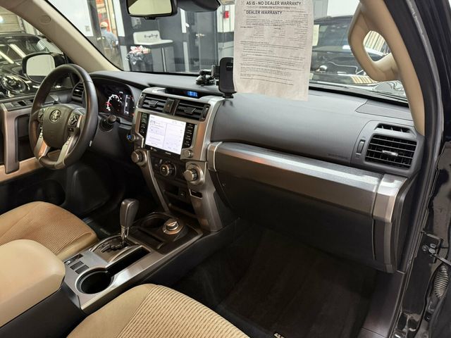 2021 Toyota 4Runner Convenience Pkg/Lane Departure Warning/4x4/AppleCarplay/Rear Cam - 23085580 - 10