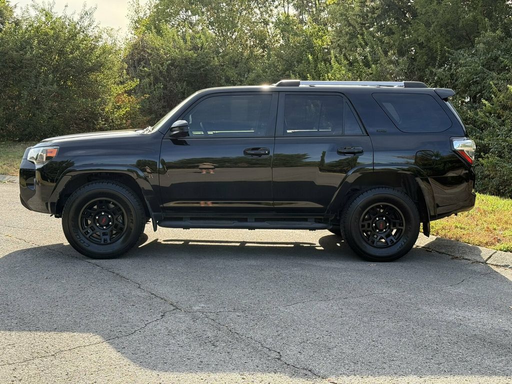 2021 Toyota 4Runner Convenience Pkg/Lane Departure Warning/4x4/AppleCarplay/Rear Cam - 23085580 - 2