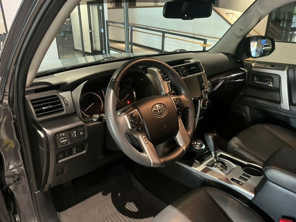 2021 Toyota 4Runner Limited/4WD/3rdRow/AdapCruise/NAV/MoonRoof/AppleCarplay - 22657594 - 10