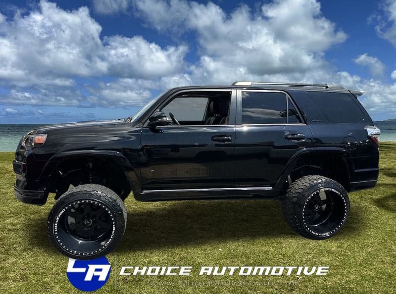 2021 Toyota 4Runner Nightshade 4WD - 22926960 - 2