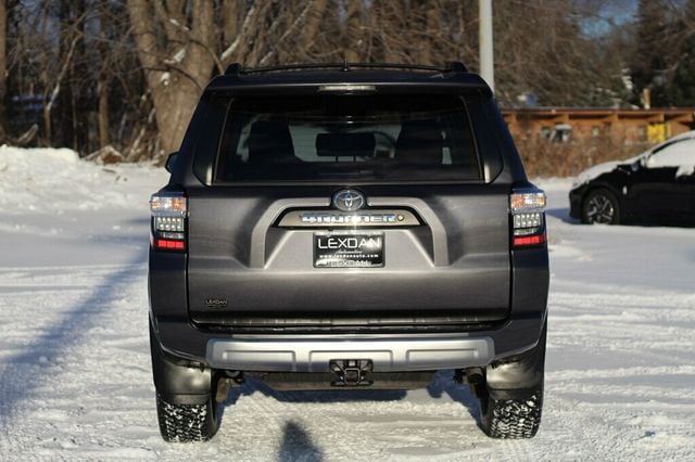 2021 Toyota 4Runner ONE OWNER TRD OFF ROAD W/ PREMIUM AUDIO/ NAVIGATION - 22947054 - 4