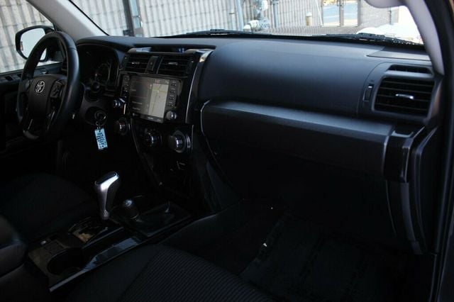 2021 Toyota 4Runner ONE OWNER TRD OFF ROAD W/ PREMIUM AUDIO/ NAVIGATION - 22947054 - 8