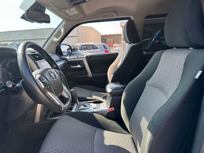 2021 Toyota 4Runner SR5 2WD - 22954343 - 11