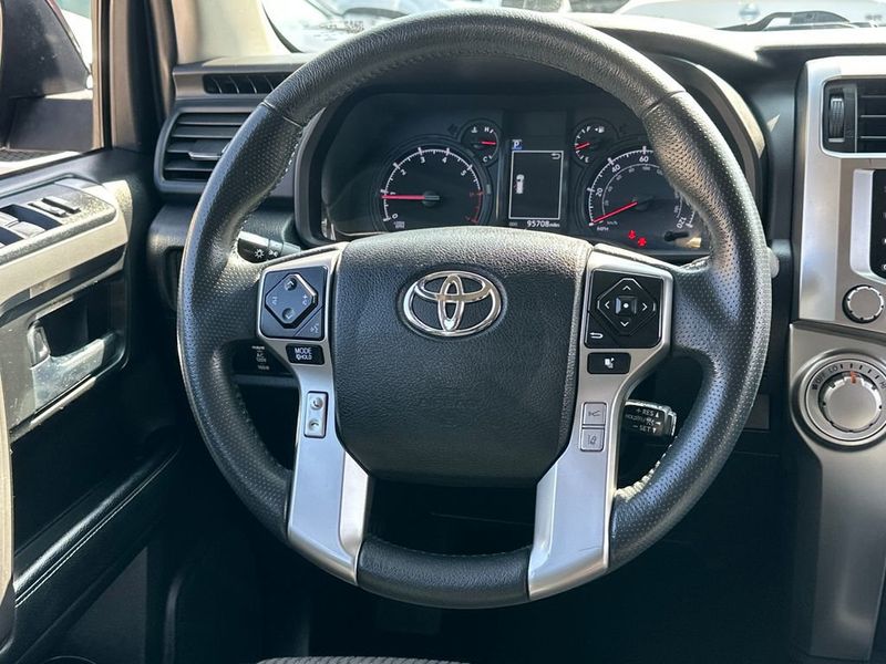 2021 Toyota 4Runner SR5 2WD - 22954343 - 16