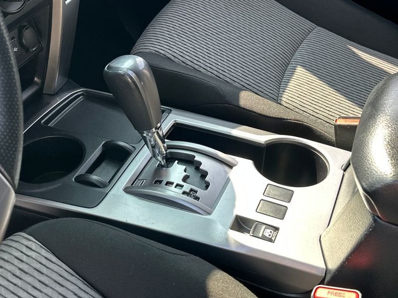 2021 Toyota 4Runner SR5 2WD - 22954343 - 17