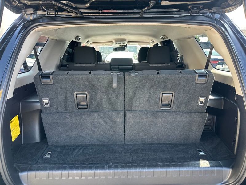 2021 Toyota 4Runner SR5 2WD - 22954343 - 18