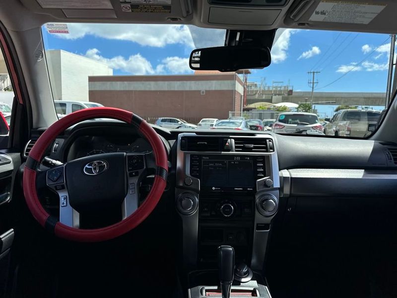 2021 Toyota 4Runner SR5 4WD photo 12