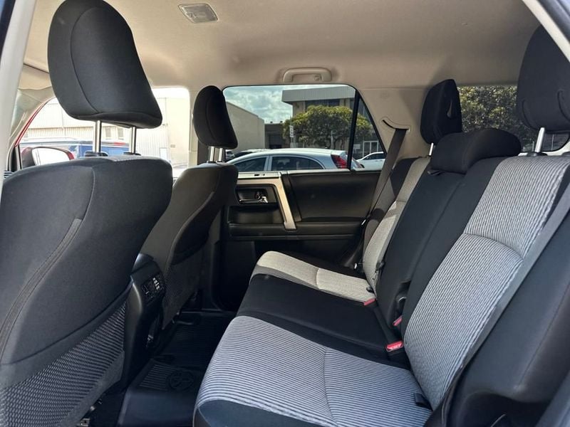 2021 Toyota 4Runner SR5 4WD photo 13