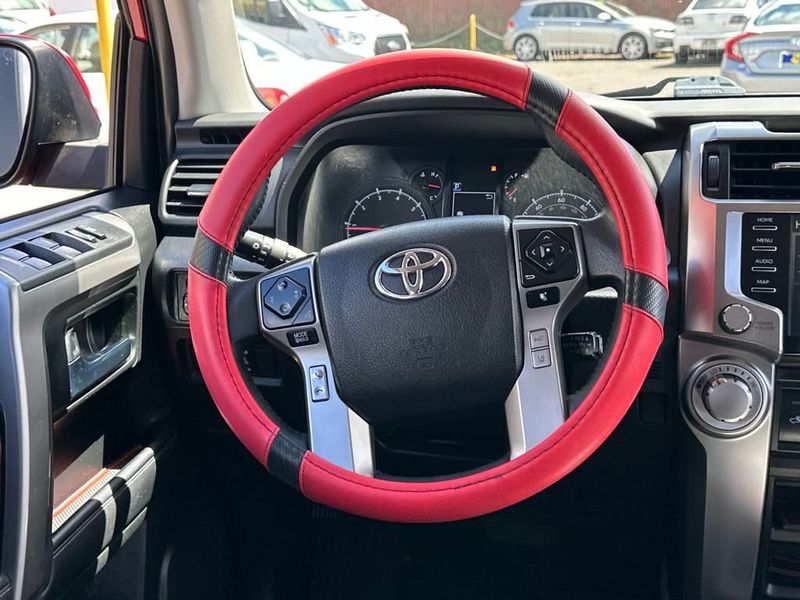 2021 Toyota 4Runner SR5 4WD photo 16