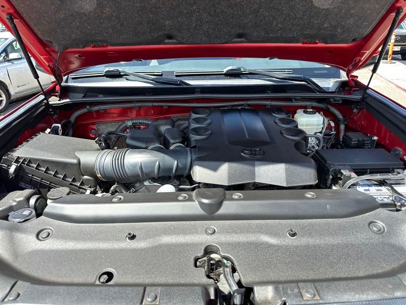 2021 Toyota 4Runner SR5 4WD photo 18