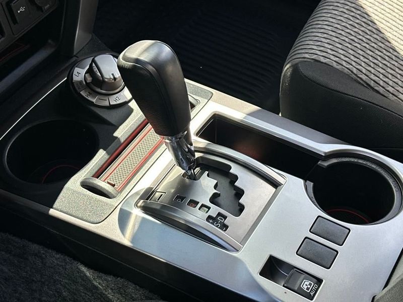 2021 Toyota 4Runner SR5 4WD - 22953742 - 17