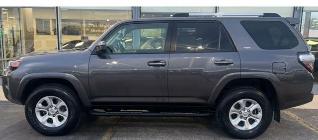 2021 Toyota 4Runner SR5 4WD - 22607848 - 31