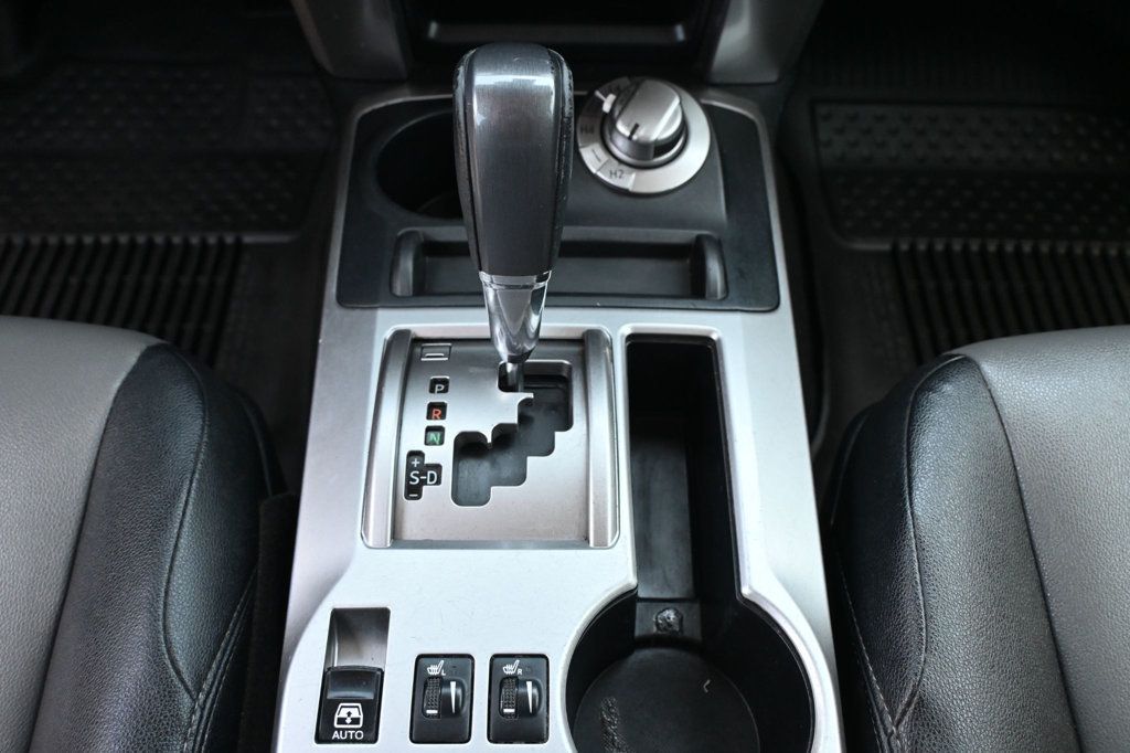 Toyota 4Runner photo 15