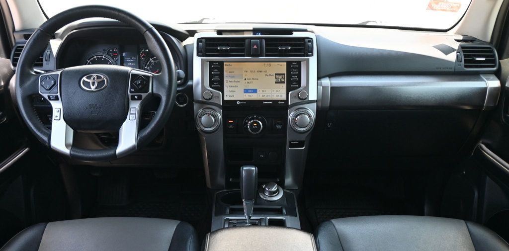 Toyota 4Runner photo 9