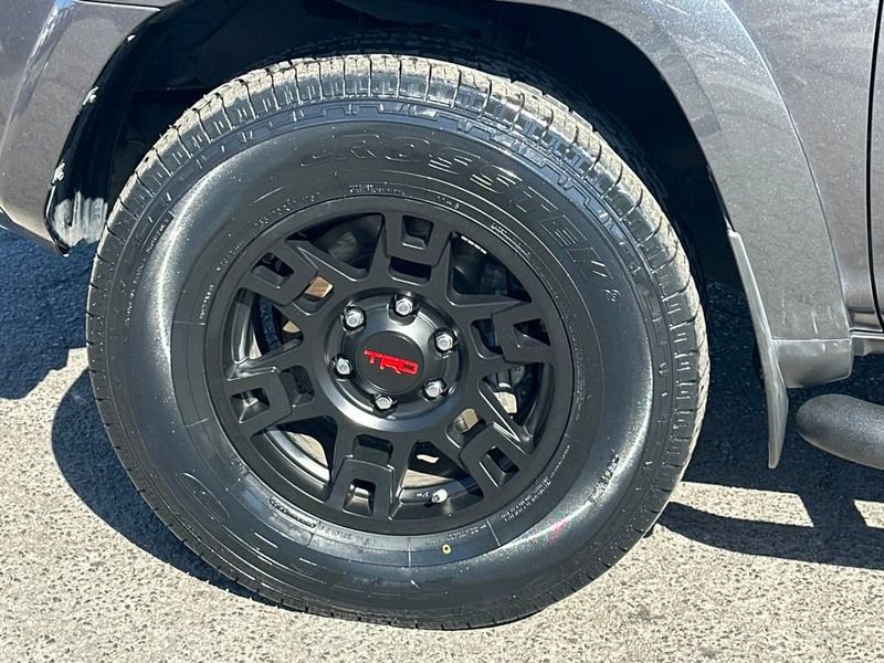 2021 Toyota 4Runner SR5 Premium 4WD photo 10