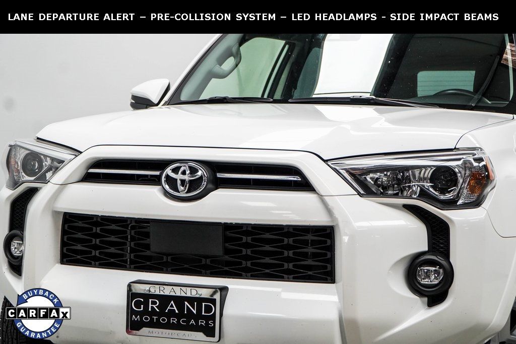 2021 Toyota 4Runner SR5 Premium 4WD photo 2