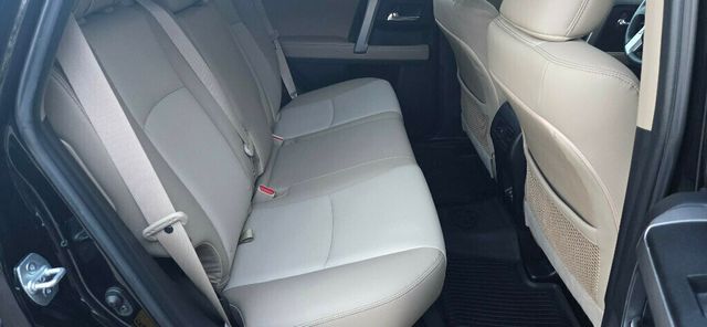 2021 Toyota 4Runner SR5 Premium 4WD - 22946187 - 17