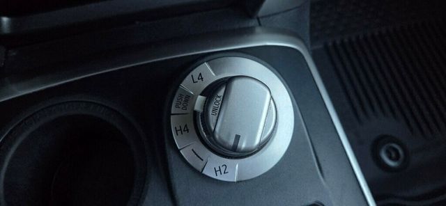 2021 Toyota 4Runner SR5 Premium 4WD - 22946187 - 26