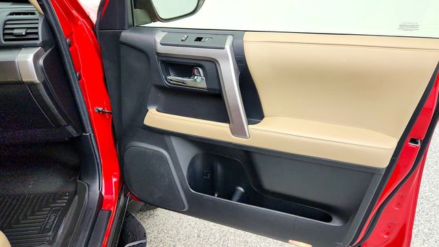2021 Toyota 4Runner SR5 Premium 4WD w/ Moonroof - 23079242 - 23