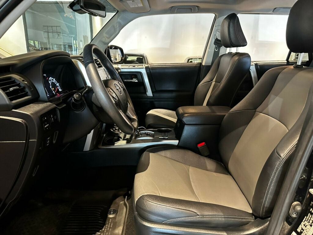 2021 Toyota 4Runner SR5/Premium/4x4/MoonRoof/HtdSeats/AdapCruise/AppleCarplay/NAV - 22634472 - 9