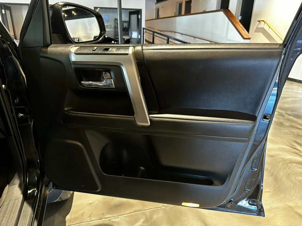 2021 Toyota 4Runner SR5/Premium/4x4/MoonRoof/HtdSeats/AdapCruise/AppleCarplay/NAV - 22634472 - 25