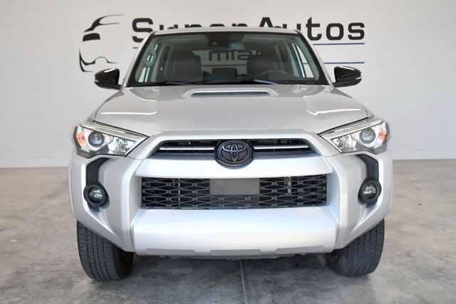 2021 Toyota 4Runner Venture 4WD - 21821231 - 1