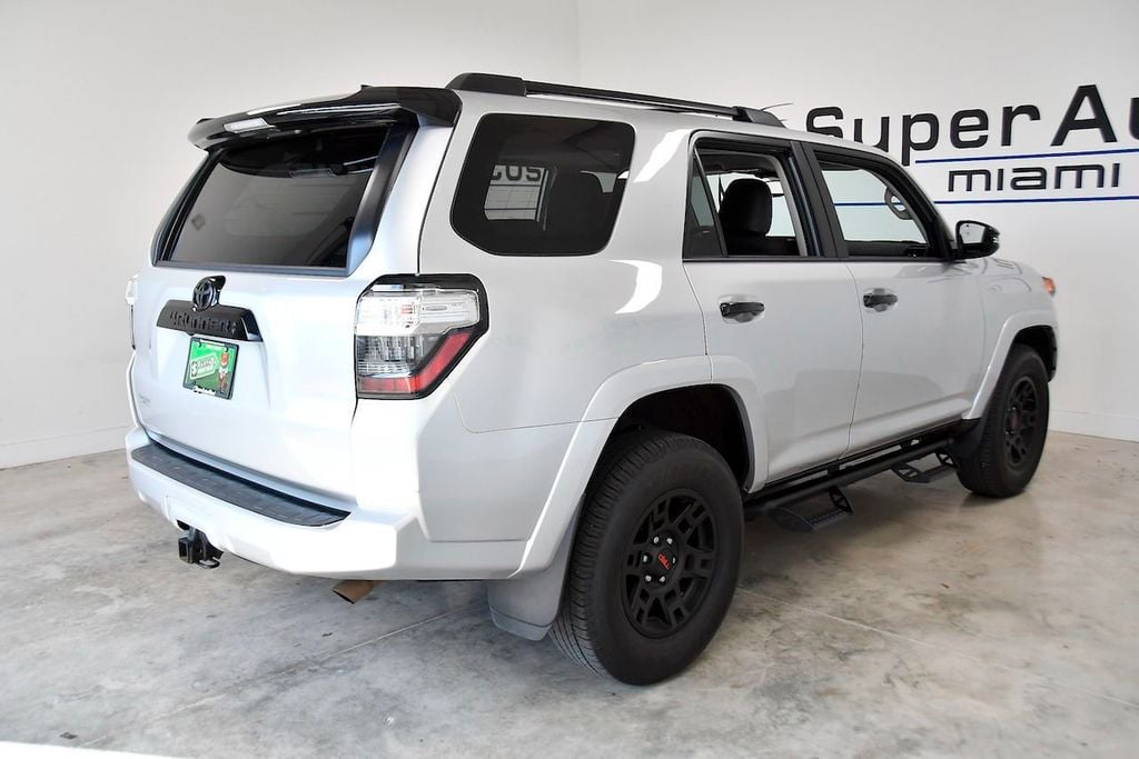 2021 Toyota 4Runner Venture 4WD - 21821231 - 3