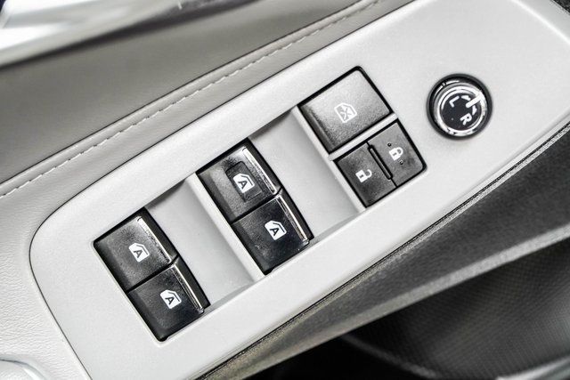 2021 Toyota Avalon Hybrid XLE FWD - 22947520 - 44