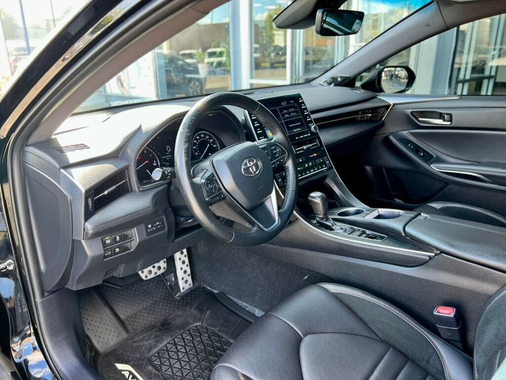 2021 Toyota Avalon XSE photo 11