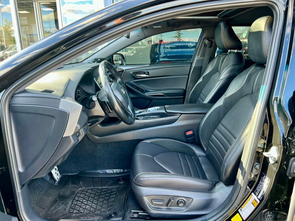 2021 Toyota Avalon XSE photo 12