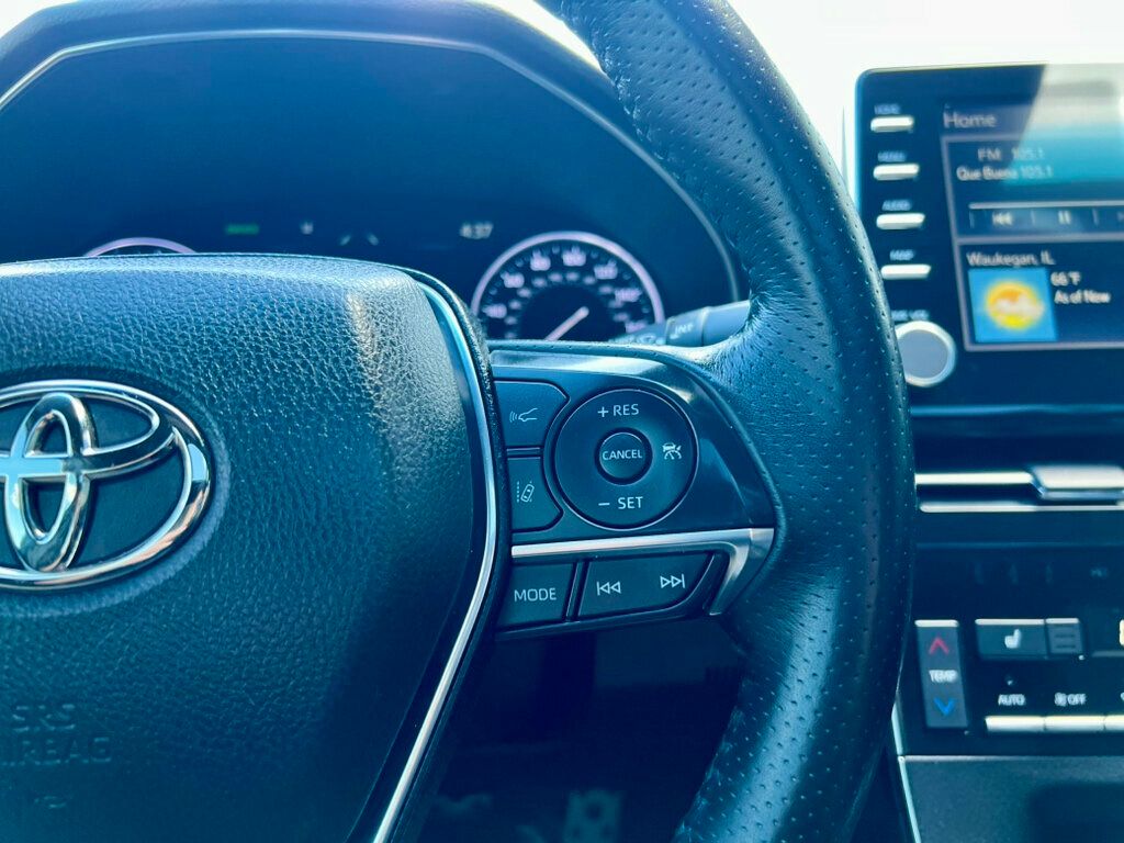 2021 Toyota Avalon XSE photo 17