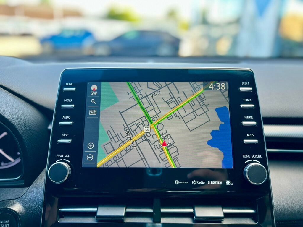 2021 Toyota Avalon XSE photo 24