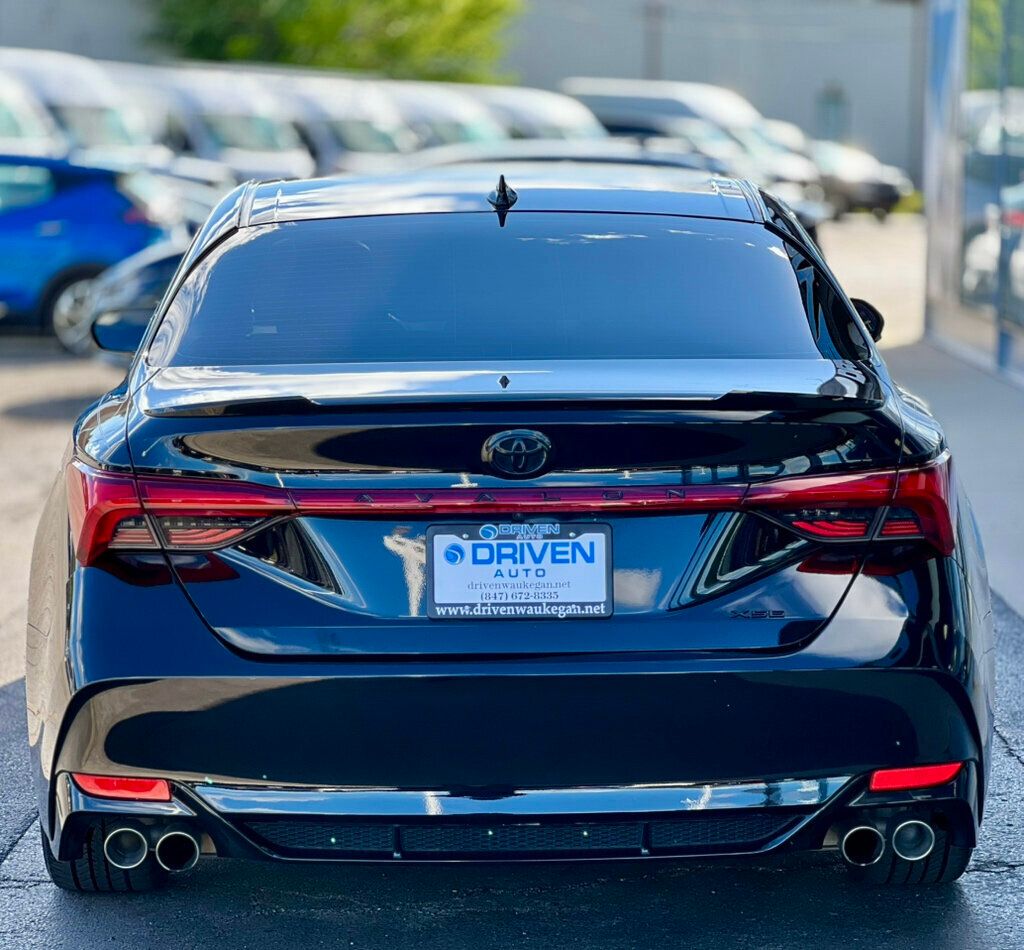 2021 Toyota Avalon XSE photo 4