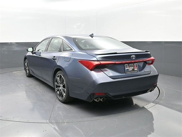 2021 Toyota Avalon Touring photo 3
