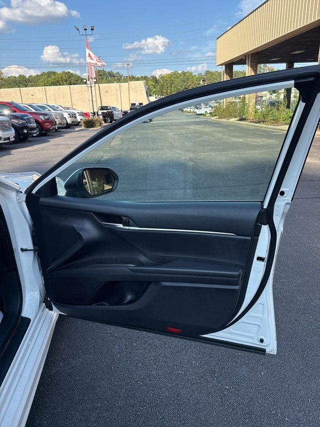 2021 Toyota Camry  - 22911478 - 14