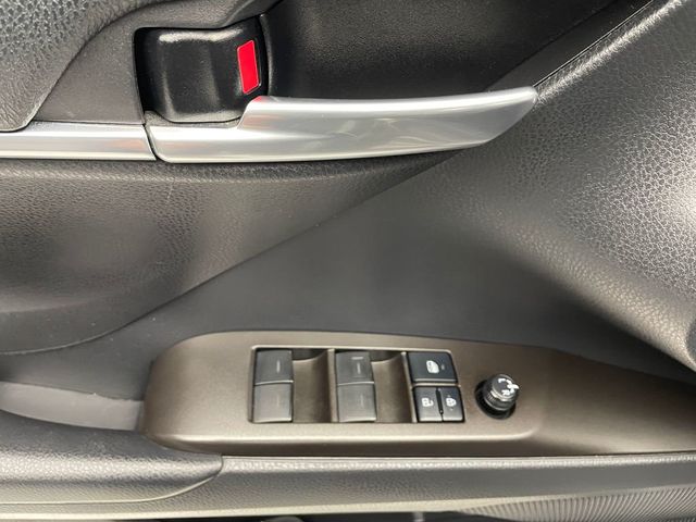 2021 Toyota Camry Hybrid LE CVT - 22942121 - 9