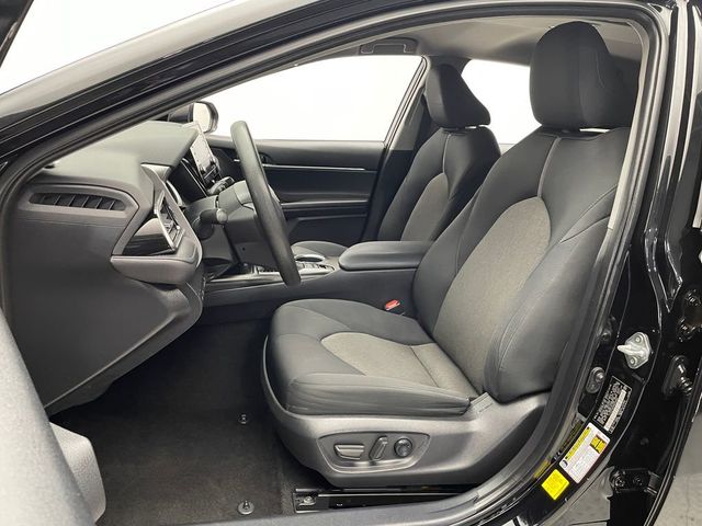 2021 Toyota Camry Hybrid LE CVT - 22942121 - 12