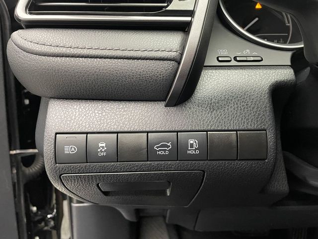 2021 Toyota Camry Hybrid LE CVT - 22942121 - 19