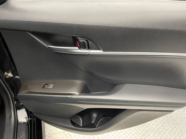 2021 Toyota Camry Hybrid LE CVT - 22942121 - 35