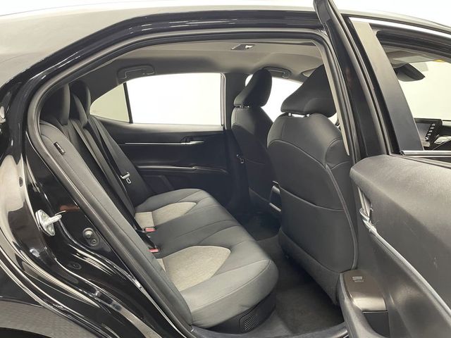 2021 Toyota Camry Hybrid LE CVT - 22942121 - 36