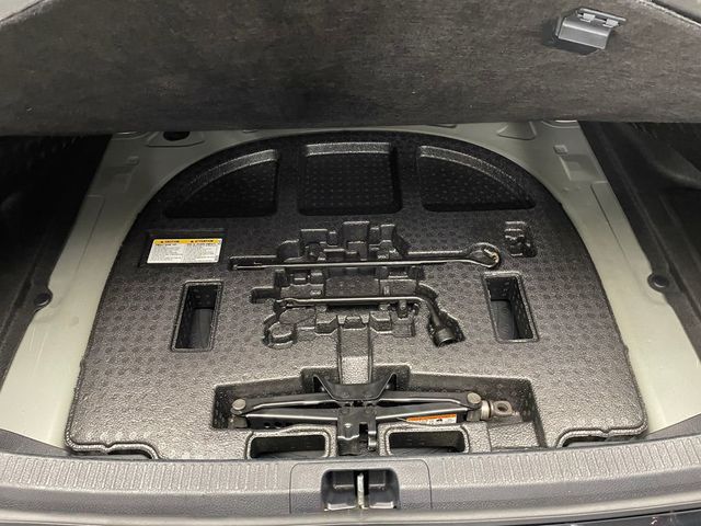 2021 Toyota Camry Hybrid LE CVT - 22942121 - 39