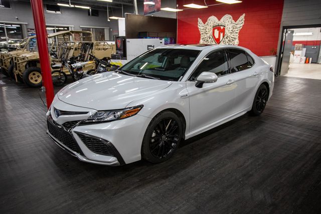 2021 Toyota Camry Hybrid XSE CVT - 22985212 - 1