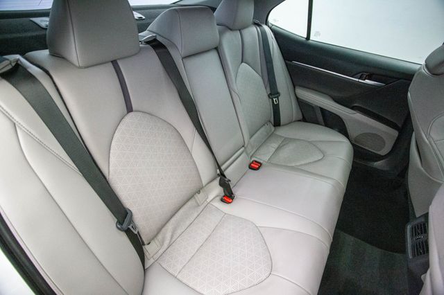 2021 Toyota Camry Hybrid XSE CVT - 22985212 - 26