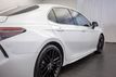2021 Toyota Camry Hybrid XSE CVT - 22985212 - 32