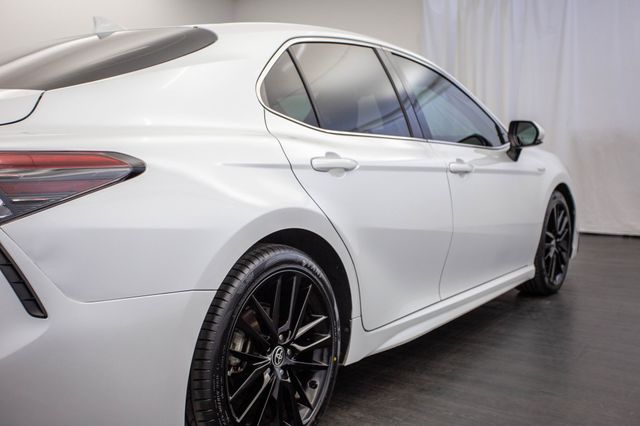 2021 Toyota Camry Hybrid XSE CVT - 22985212 - 32