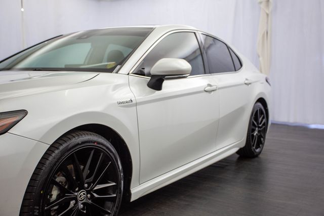 2021 Toyota Camry Hybrid XSE CVT - 22985212 - 34
